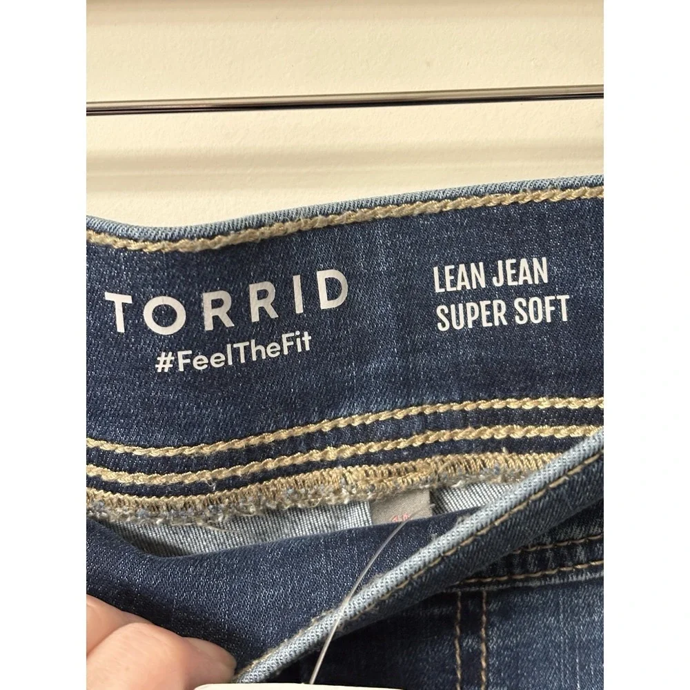 NWT Torrid Lean Jeans Super Soft Sz 1R Dark Wash Skinny Mid Rise Denim Pull On - Picture 3 of 8